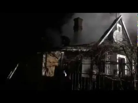 В Устилузі горів житловий будинок: міг зірватися газовий балон (фото, відео)