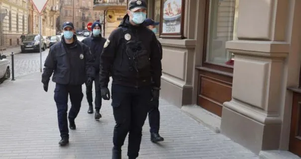 «Червона» зона: волинські патрульні перевірятимуть громадські заклади