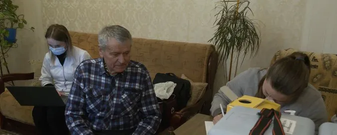 У Луцьку зробили перше щеплення вакциною CoronaVac