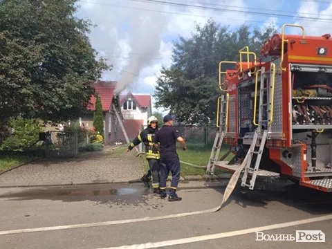 У Луцьку горів житловий будинок (фото)