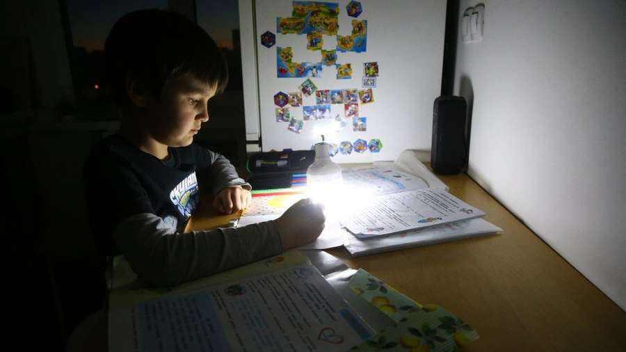 Millions of people without light: Ukraine has started importing electricity from Europe
