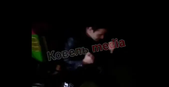 На Ковельщині живодер на камеру закатував до смерті кота (фото, відео 18+)