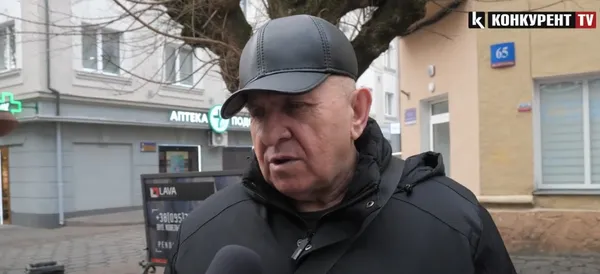 Лучани вітають українців з Новим 2025 роком: що бажають (відео)