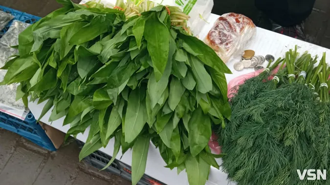 На луцьких ринках продають «вітамінну бомбу», яка занесена до Червоної книги України