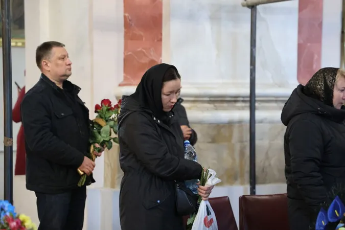 У Луцьку попрощалися із загиблим на Донеччині В'ячеславом Горюновим (фото)