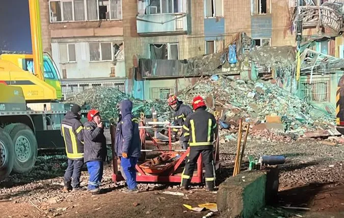 Уже 32 загиблих: у Тернополі з-під завалів дістали тіло ще однієї жінки (фото)