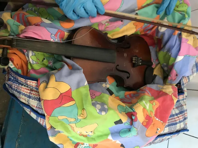З України хотіли вивезти 333-річну скрипку Stradivarius (фото)