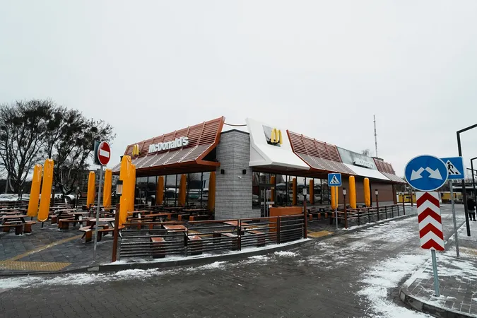 У Ковелі запрацював McDonald's: який він (фото)