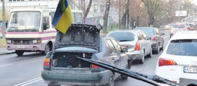 У Луцьку на Ковельській зіткнулися три автомобілі (фото)