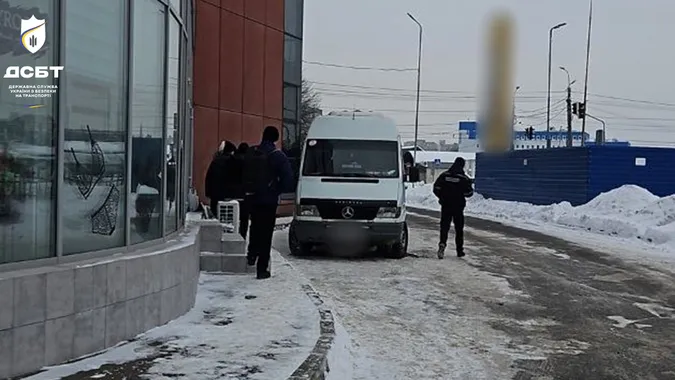 У Луцьку «накрили» п'ятьох нелегальних перевізників (фото)