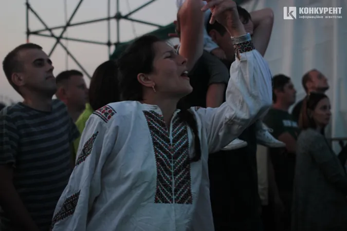 Від ніжності – до шаленства: як минув другий вечір Бандерштату під Луцьком (фото)