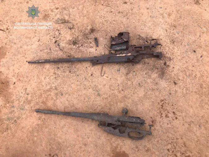 Гвинтівки, гранати, патрони:  у Луцьку на цегельному заводі знайшли боєприпаси (фото)