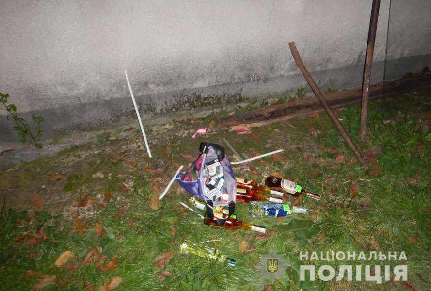 Заліз через вікно: у Луцькому районі «на гарячому» зловили 15-річного крадія (фото)