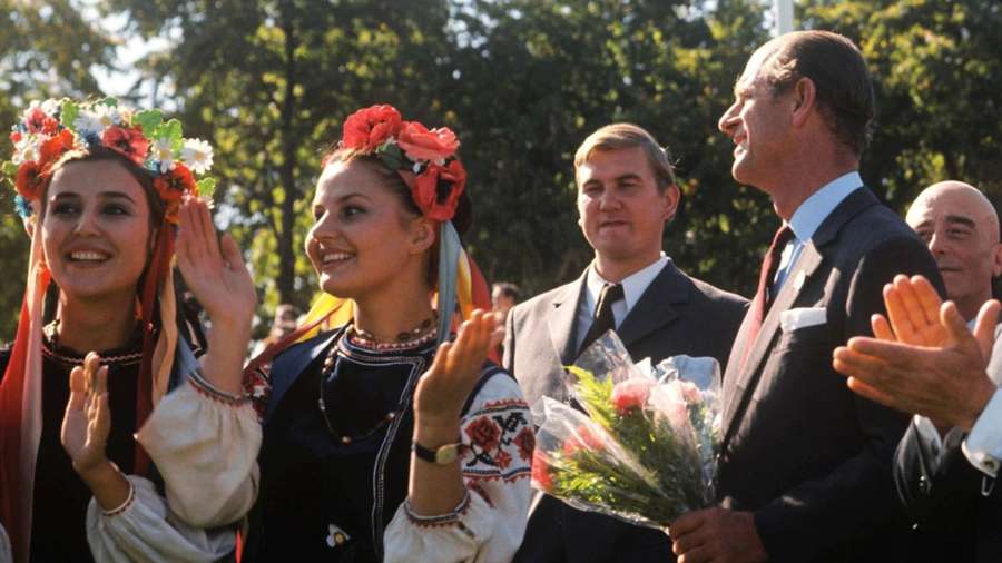 Експрезидент Віктор Ющенко поділився рідкісним фото принца Філіпа в Україні