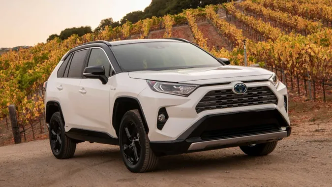 Найпопулярніша – Toyota: цьогоріч волиняни витратили на нові авто 27 мільйонів доларів