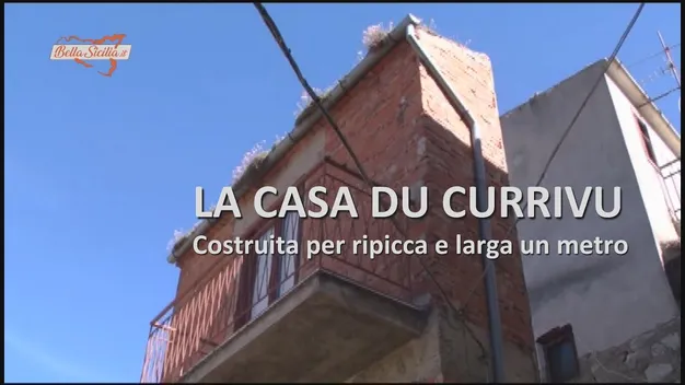 Побудували на зло сусіду: що відомо про найвужчий у світі дім (відео)