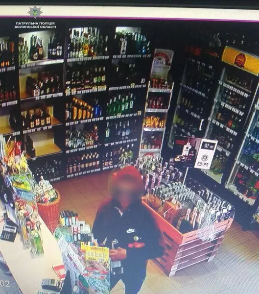 У Луцьку патрульні за годину зловили злодюжок (фото)