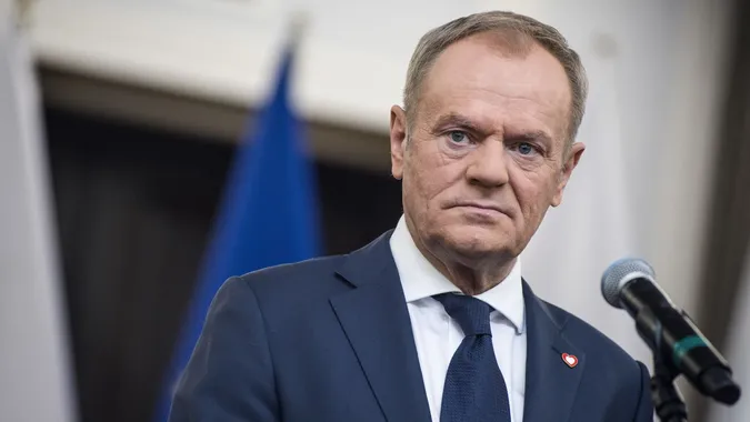 Польща з Україною шукатиме максимально ефективну протидію дронам РФ, – Туск