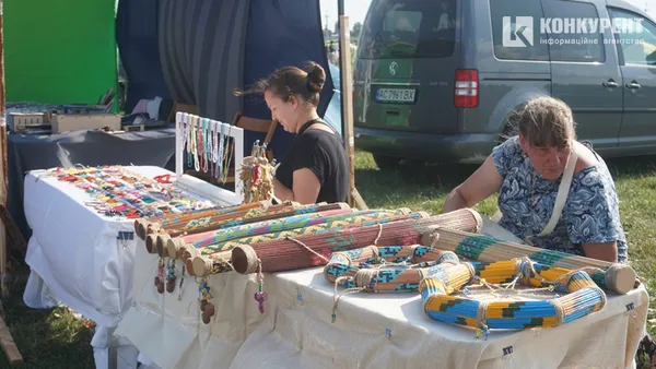 Сувеніри з різних куточків України: що продають на «Бандерштаті»