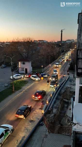 У Луцьку - аварія за участі двох автівок (фото, відео)