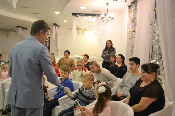 Подарунки та казкові герої: як компанія «СКФ Україна» зробила велике свято для дітей (фото)*