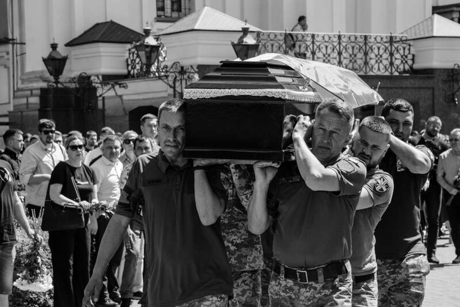 У Луцьку прощалися з загиблим на Донеччині воїном (фото)