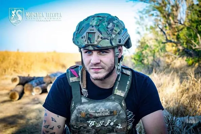 Бойовий медик з Луцька Дмитро Селютін повертається додому з дворічного полону