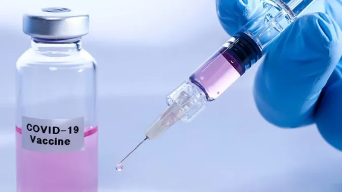Коли в Україні з'явиться вакцина від COVID-19
