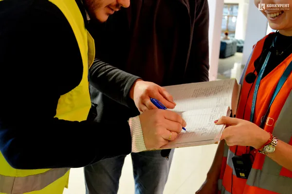 Магазини майбутнього та екскурсія на виробництво: луцькі учні відвідали Modern-Expо (фото)