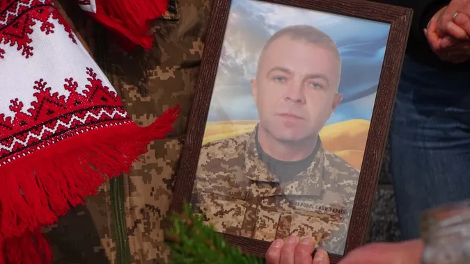 Загинув від ворожого дрона: на Волині попрощалися з воїном Сергієм Панасюком (фото)
