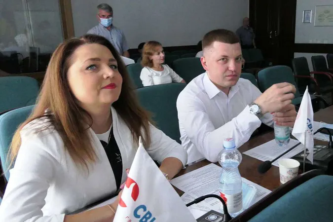 До Дня Незалежності в Луцьку не буде порваних і брудних прапорів