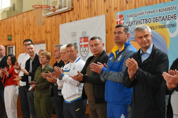 На Волині відбувся благодійний волейбольний турнір серед дівчат (фото, відео)