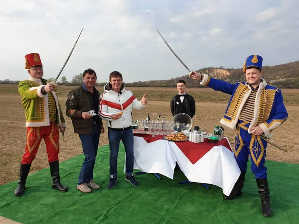 Королівська зустріч: у Луцьк прилетів ведучий Дмитро Комаров (фото, відео)