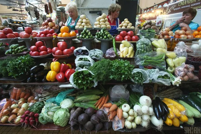 В Україні здорожчали літні овочі та фрукти: що та скільки коштує