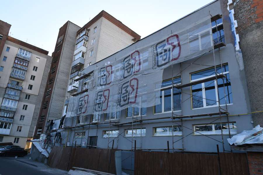 У Луцьку призупинили незаконне будівництво – вимагають знесення (фото)