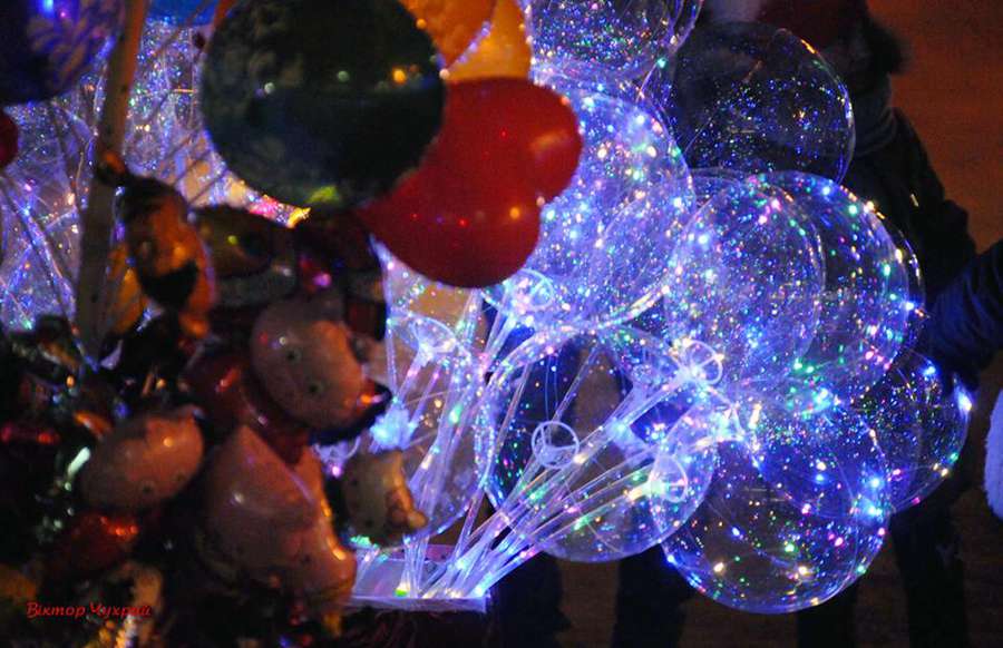 Луцький фотограф показав світлини магічно-різдвяних вечорів Луцька