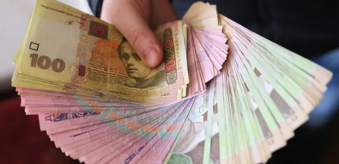 У Ковелі керівниця ліцею виписала собі чималу премію