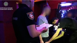 У Луцьку патрульні за ніч спіймали двох чоловіків з наркотиками (фото)