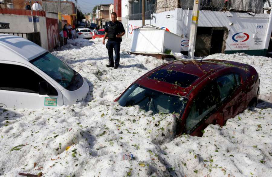 У Мексиці при +30 спеки випало 1,5 метра снігу (фото, відео)