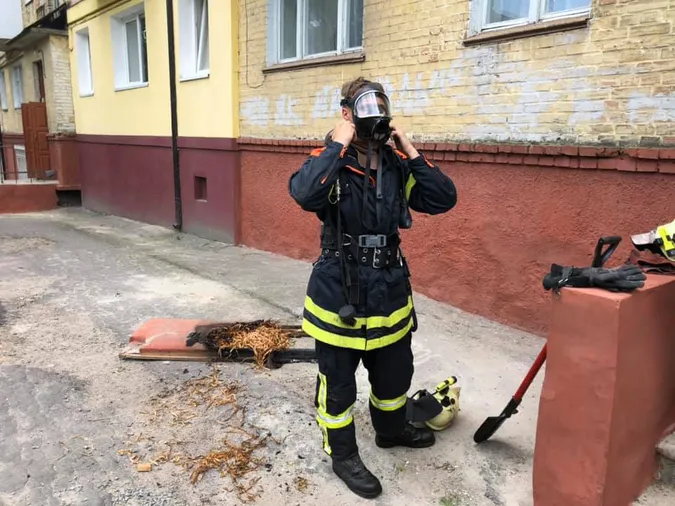У Володимирі в підвалі горіло ліжко (фото)