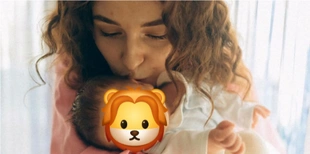 Дар Божий: луцька блогерка Лєрка-цукерка розсекретила ім'я новонародженого сина