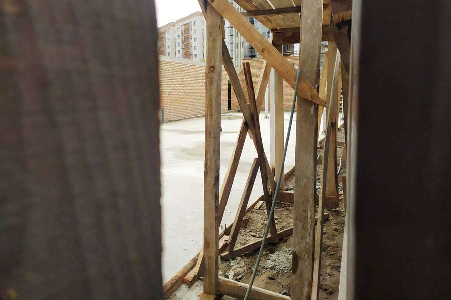 У Луцьку на вулиці Конякіна триває самовільне будівництво (фото)