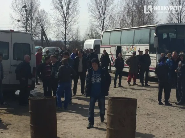 «Не допустимо Шавлакових упирів», – пікет під Волинською митницею (фото)
