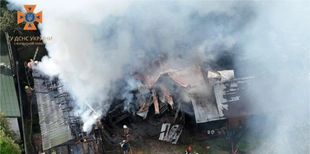 У Горохові горіли дві будівлі (фото)
