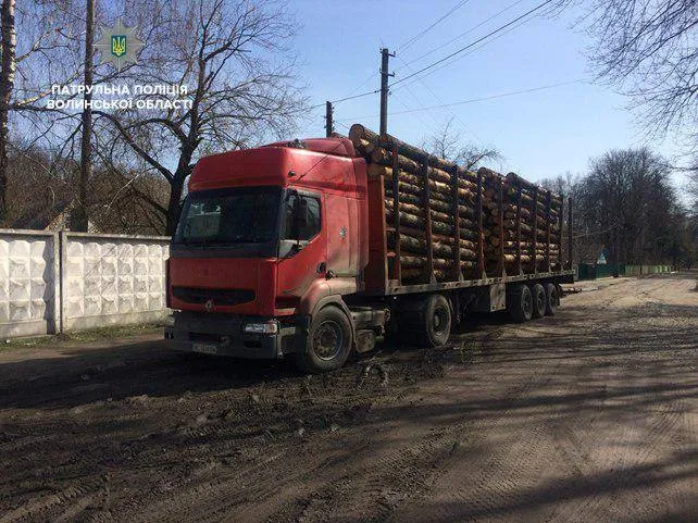 На Волині водія оштрафували за надмірну вагу фури 
