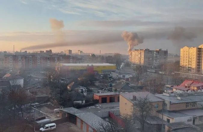 Ворог вдарив ракетами по Миргороду: є постраждалі