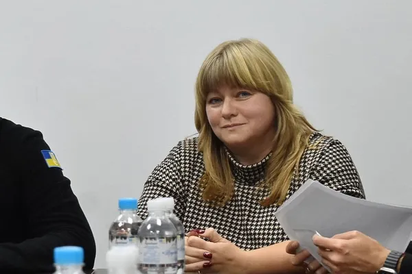 Олена Касянчук
