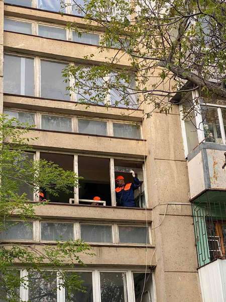 Після суботнього ракетного удару в Одесі пошкоджено 252 квартири (відео)