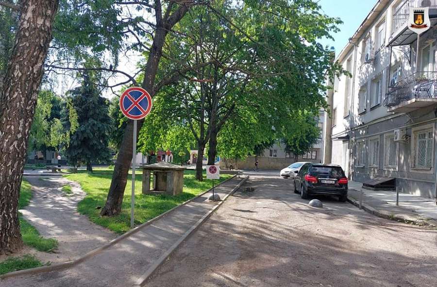 Нові знаки: у центрі Луцька трохи змінили схему дорожнього руху (фото, відео)