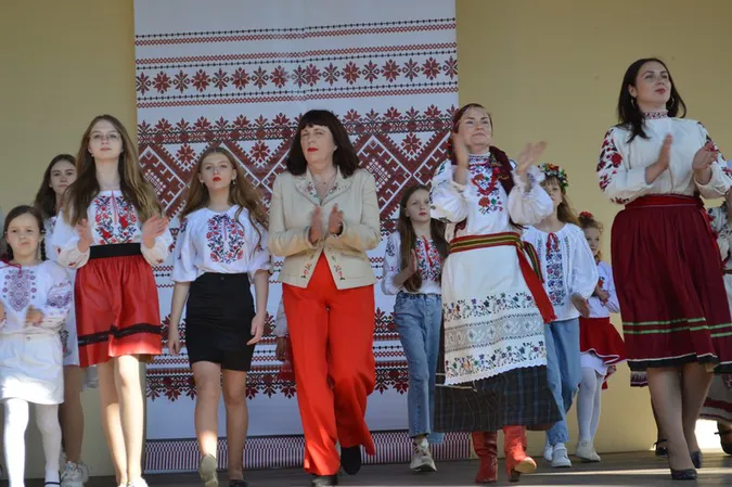 У Ковелі до Дня вишиванки влаштували дефіле (фото)
